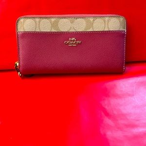 Coach wallet